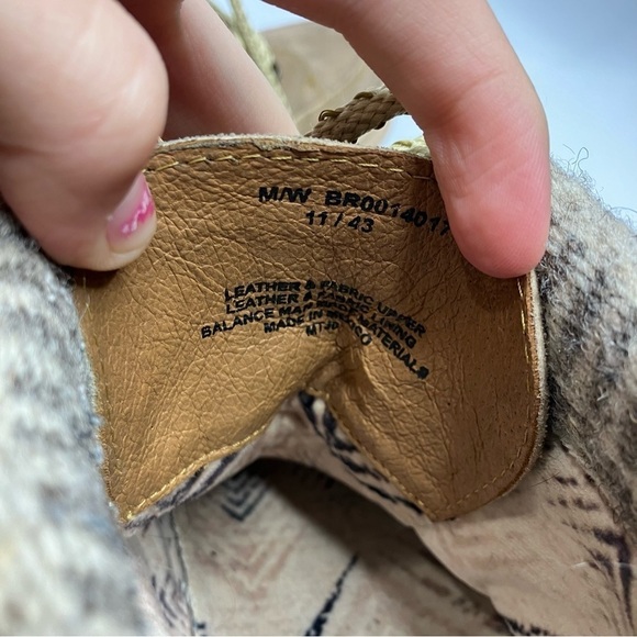 Born Orlene suede lace up boots size 11 - Picture 8 of 8